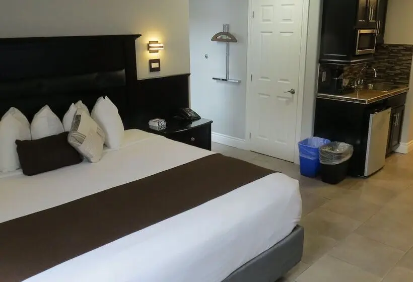 Junior Suite, Dockside Suites