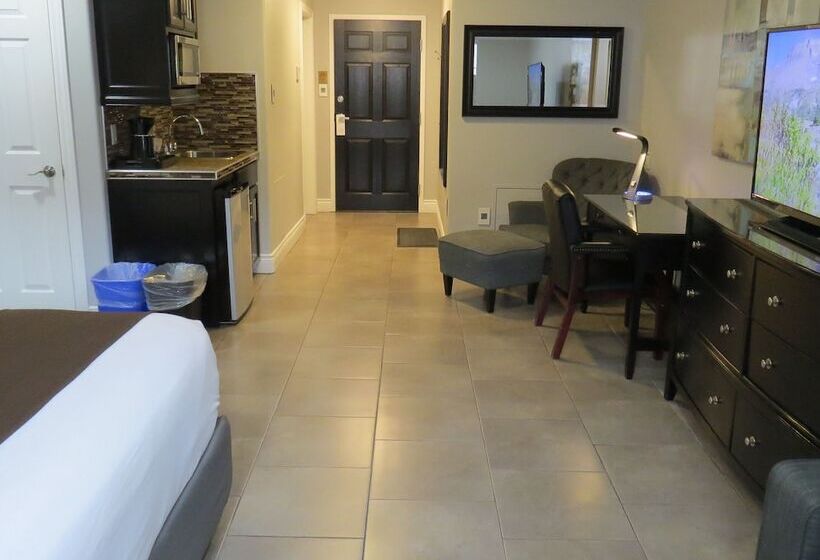 小型套房, Dockside Suites