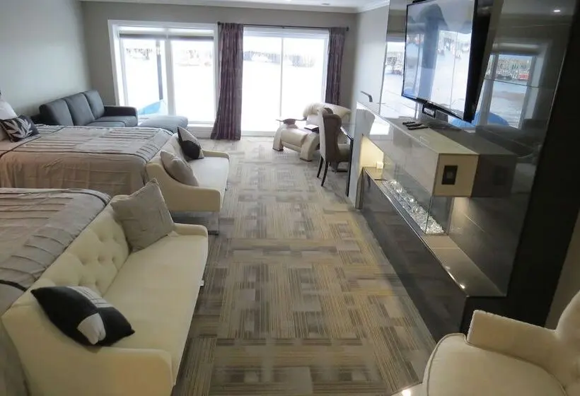 Family-Studio, Dockside Suites