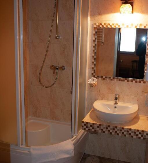 خانه 1 خوابه, гук ресторанно готельний комплекс