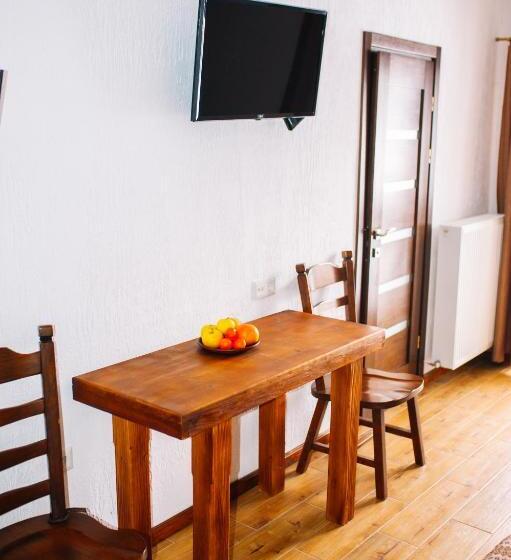 اتاق استاندارد سه نفره, гук ресторанно готельний комплекс