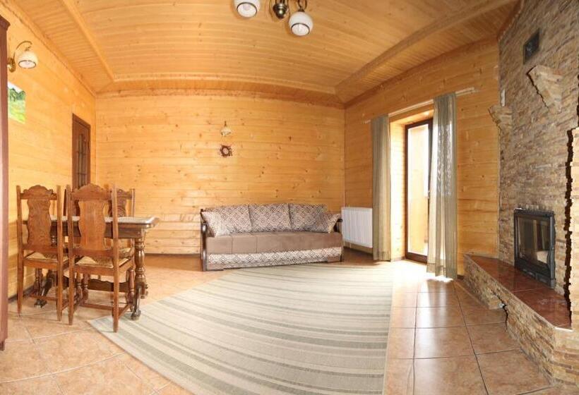 سوییت با چشمانداز کوه, гук ресторанно готельний комплекс