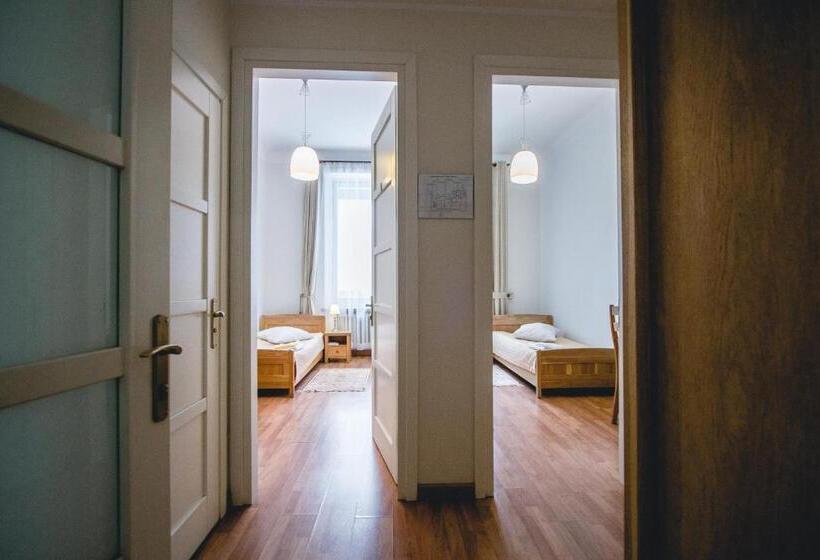 اتاق استاندارد یک تخته با سرویس بهداشتی مشترک, Villa Kaunensis