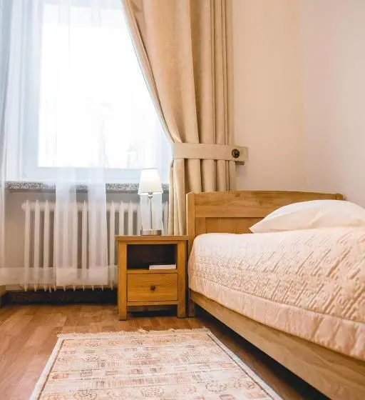اتاق استاندارد یک تخته با سرویس بهداشتی مشترک, Villa Kaunensis