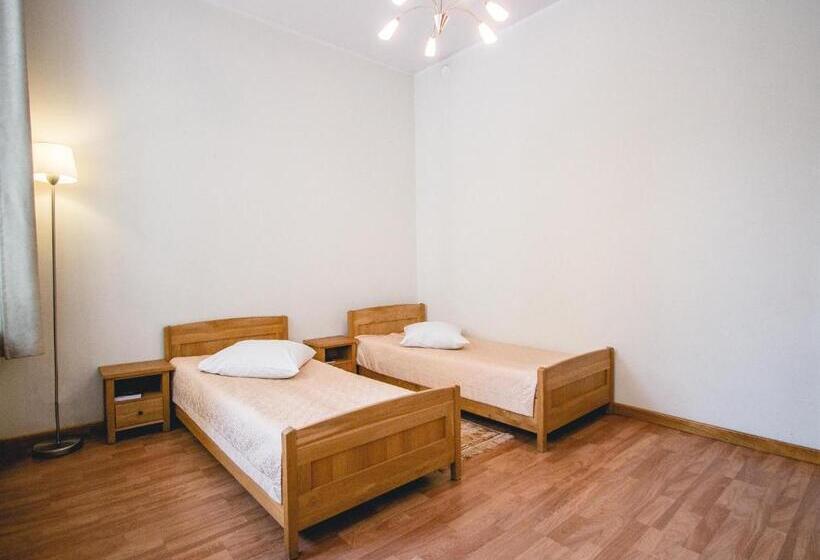 اتاق استاندارد با سرویس بهداشتی مشترک, Villa Kaunensis