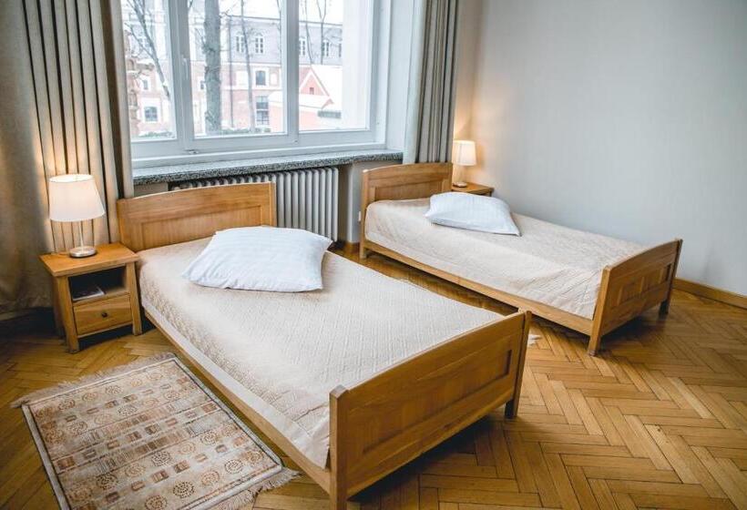 اتاق استاندارد, Villa Kaunensis