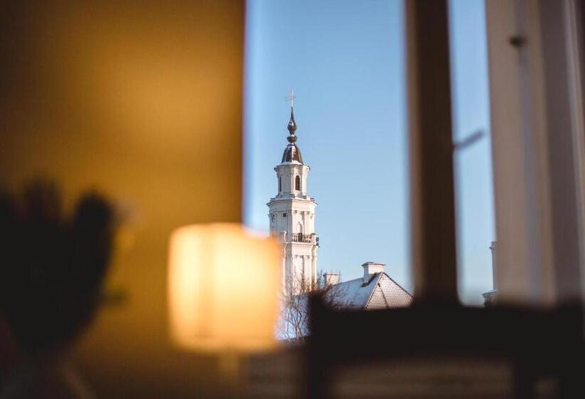 اتاق استاندارد سه تخته با سرویس بهداشتی مشترک, Villa Kaunensis