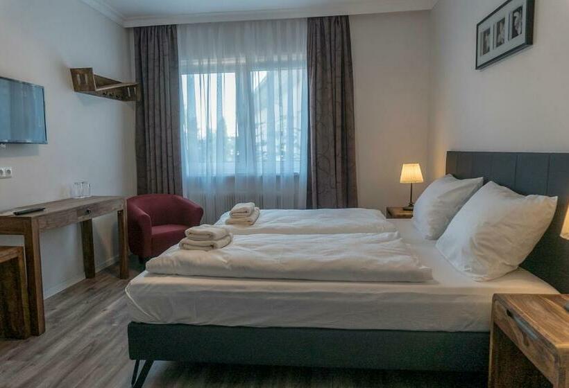 Номер Стандарт, Pension Zum Meridianstein