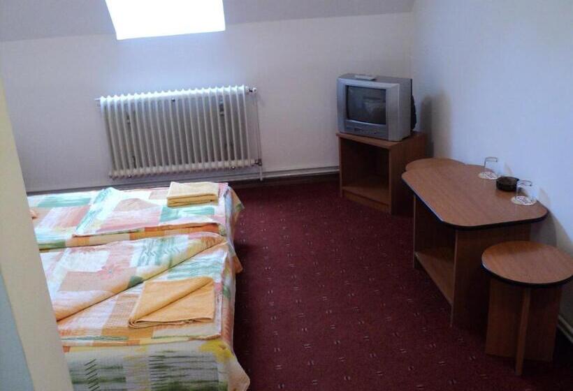 스탠다드 룸, Randevú Panzió