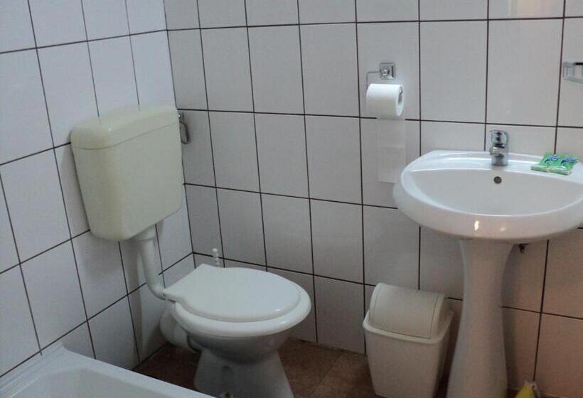 스탠다드 룸, Randevú Panzió