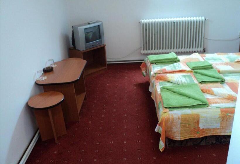Quarto Estandar, Randevú Panzió