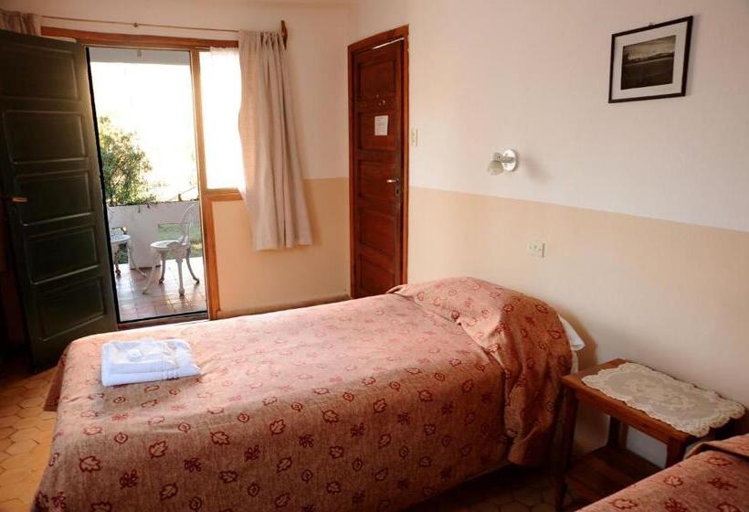 غرفة سوبيريور مطلّة علي النهر, Hostería Chimehuin