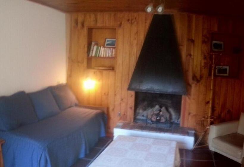 غرفة قياسية ثلاثية, Hostería Chimehuin