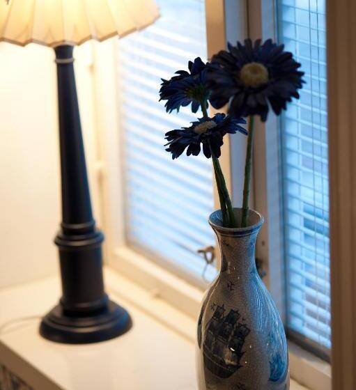 スタンダードルーム, L Krabban