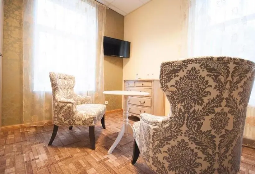 اتاق استاندارد با سرویس بهداشتی مشترک, Villa & Restoran Soffa