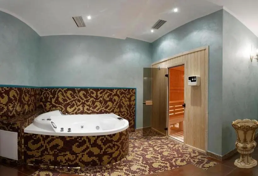 آپارتمان 1 خوابه با بالکن, Purple Star Apartments