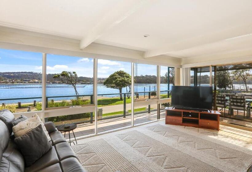 شقة ديلوكس غرفتين نوم, Lakeside Holiday Apartments Merimbula