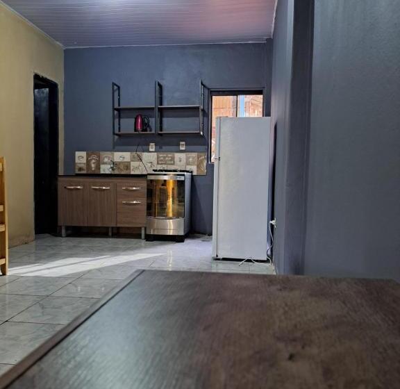 آپارتمان 1 خوابه همکف, Hummingbird Hostel