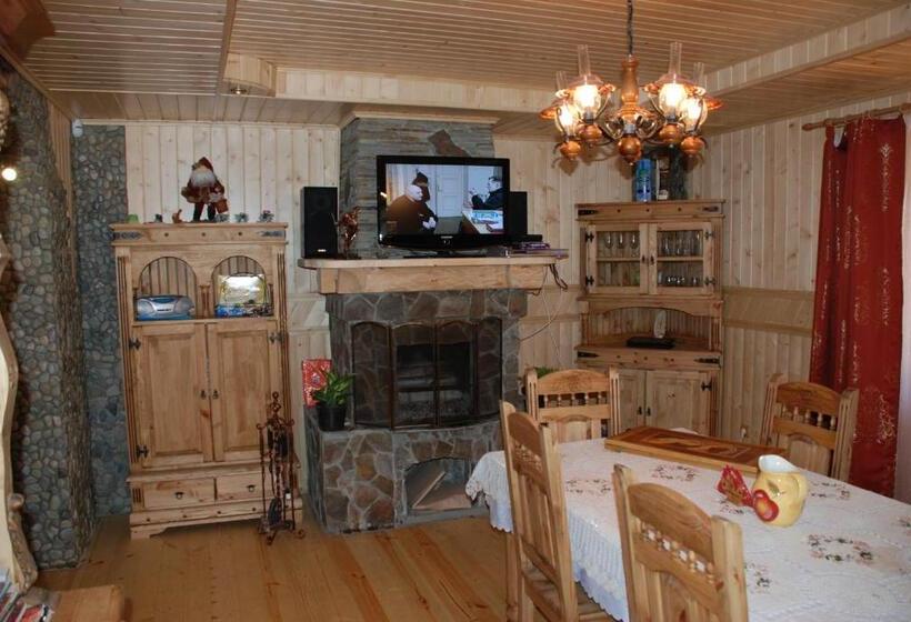 آپارتمان 1 خوابه با تراس, Kraevyd