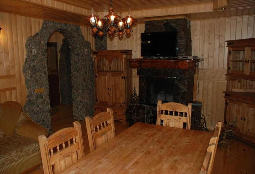 آپارتمان 1 خوابه با تراس, Kraevyd