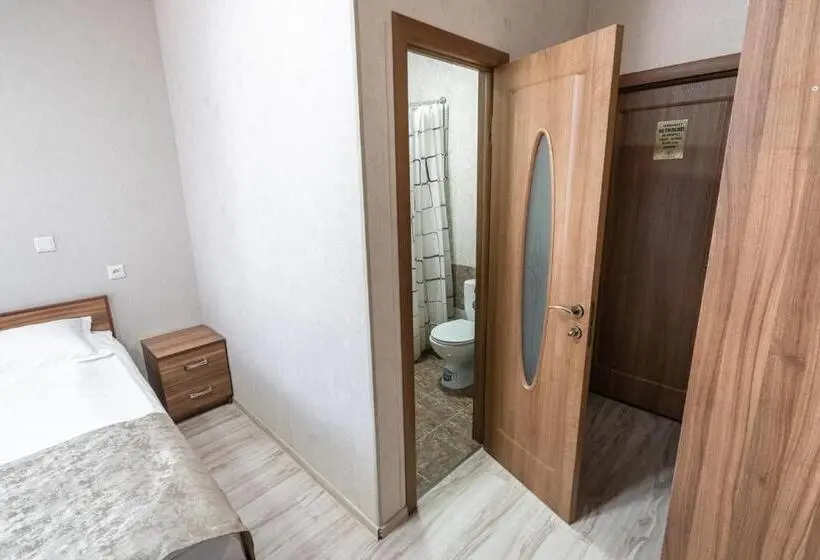 اتاق استاندارد یک نفره, Madanur
