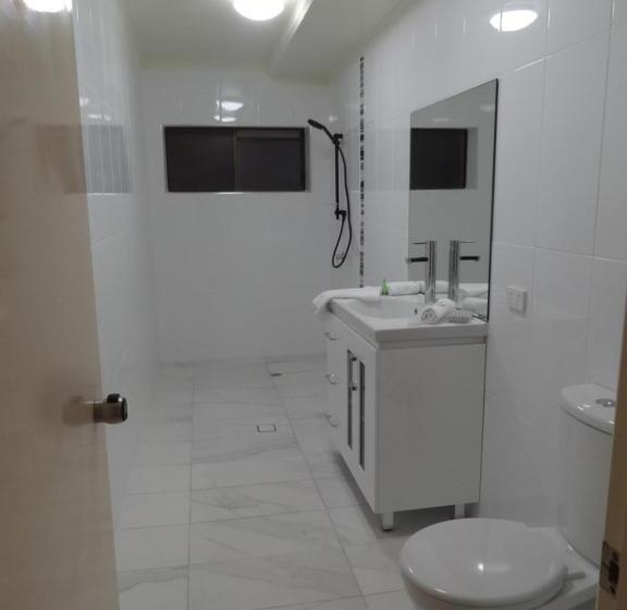 침실 2개 아파트, The Gums Anchorage