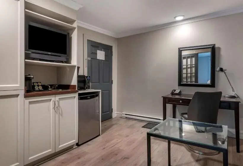 Sviitti Liikuntarajoitteisille, Dannys Hotel Suites; Surestay Collection By Best Western