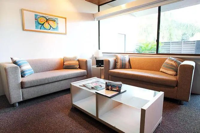 استودیو اجرایی, Nautilus Beachfront Villas & Spa