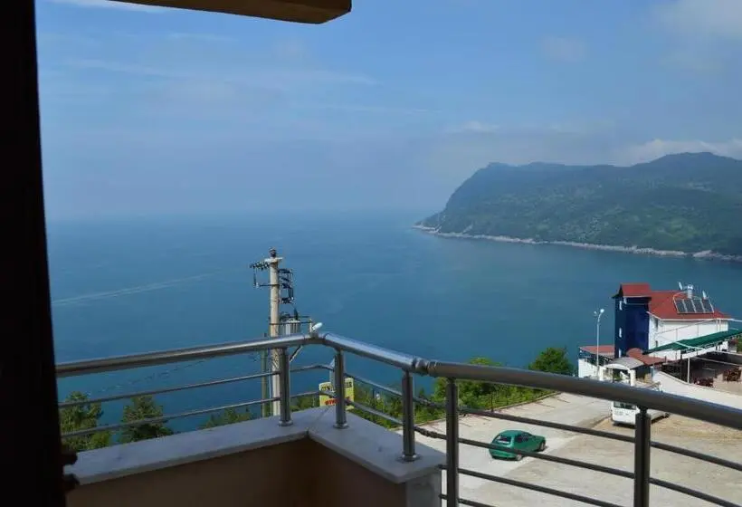 اتاق لوکس چهار تخته, Amasra Ceylin Otel