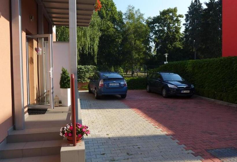 低层单卧公寓, Park   2 Izbové Apartmány Na Prenájom