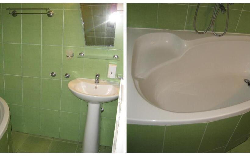 Семейный Номер, At Chorbadzhiykata