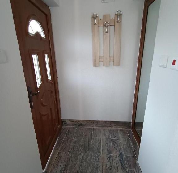 Номер Стандарт, At Chorbadzhiykata