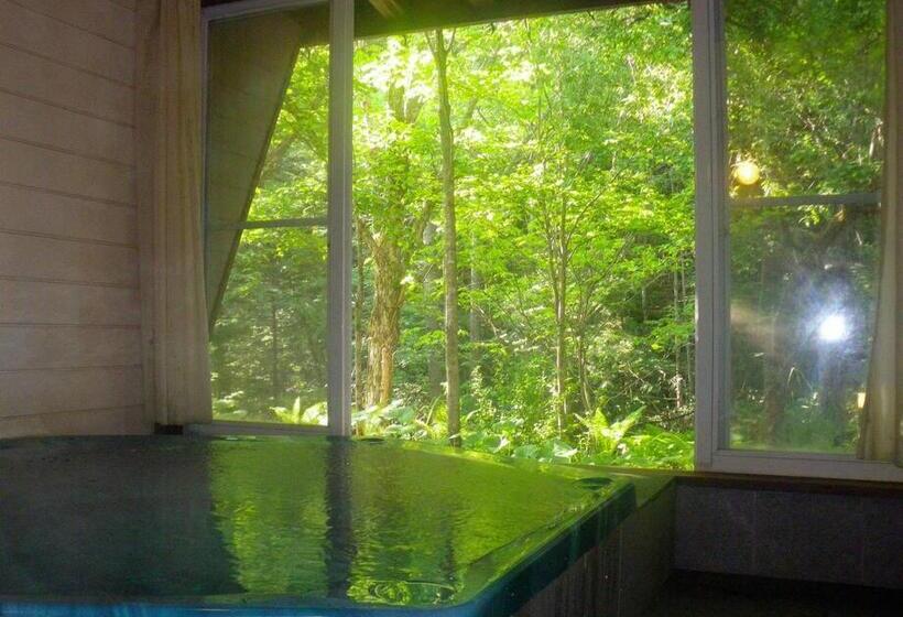 バスルーム共有のトリプルスタンダード, 乗鞍高原の宿テンガロンハットb&btengallonhat