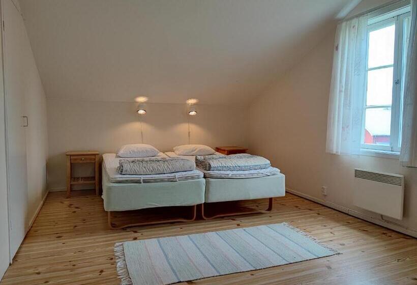 בית, 4 חדרי שינה, Granbergs Gästhus Och Gästhem