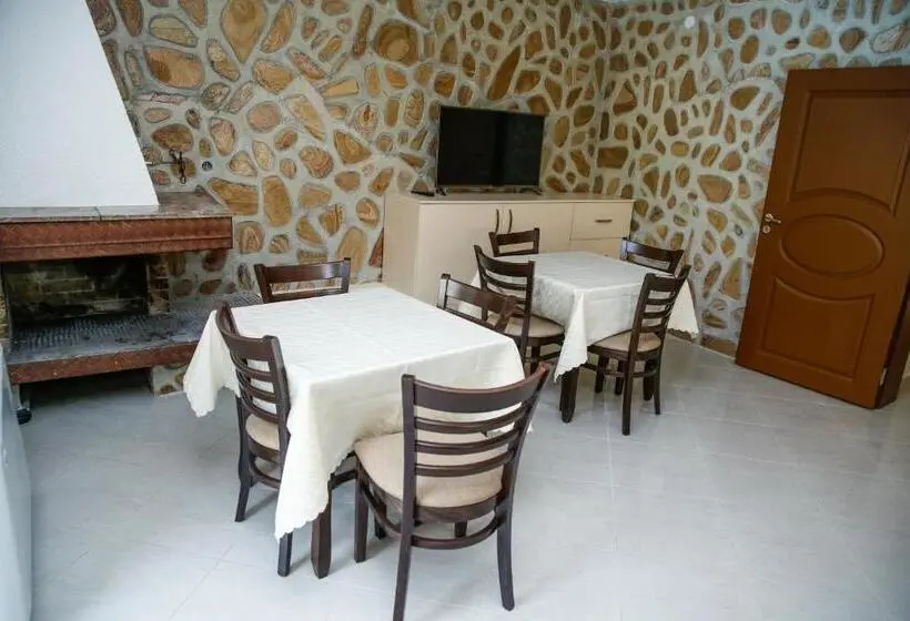 ビラホテル１ベッドルーム, Villa Drecheva