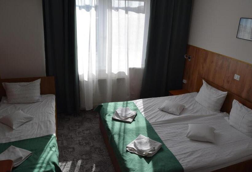 スタンダードトリプルルーム, Pension Larisa