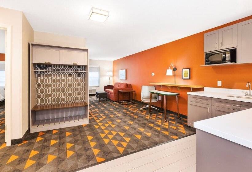 جناح, Holiday Inn & Suites   Toledo Southwest   Perrysburg, An Ihg