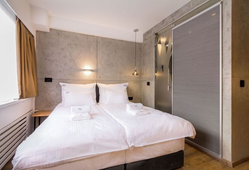 اتاق استاندارد, Level Luxury Suites