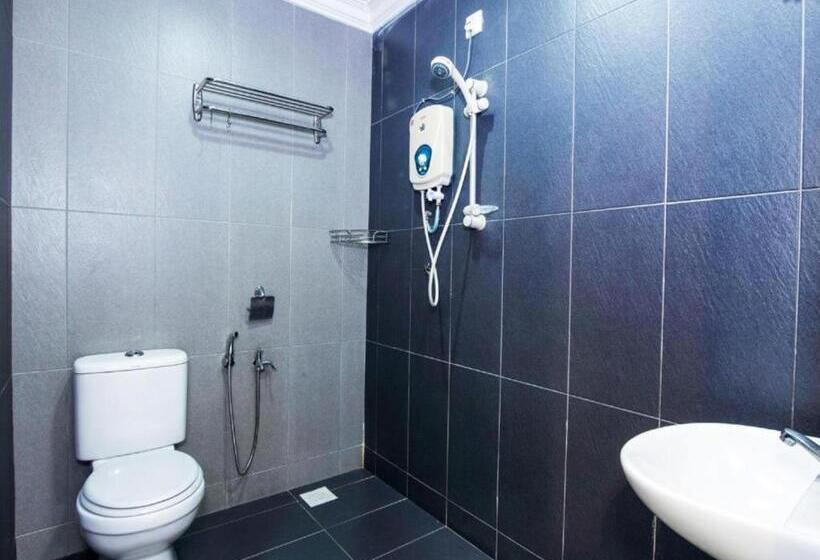 غرفة قياسية ثلاثية, Crystal City