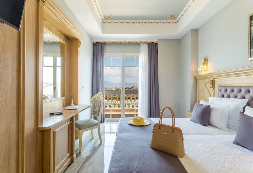 Номер Deluxe Вид на Море, Wellness Santa Hotel   Adults Plus12