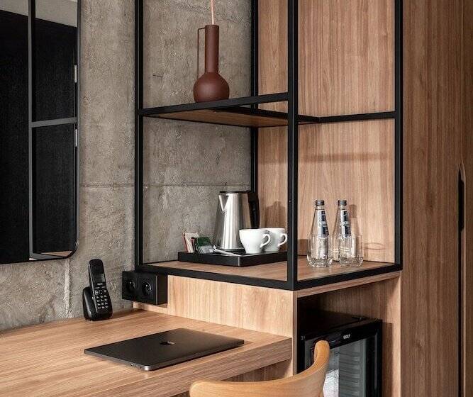 Lüks Üç Kişilik Oda, Forest