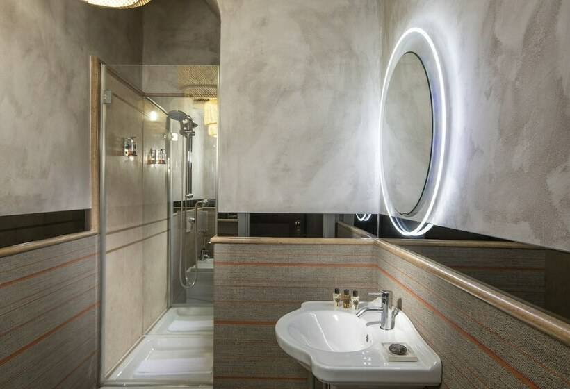 سوئیت با چشم‌انداز, Palm Suite   Small Luxury Hotels Of The World