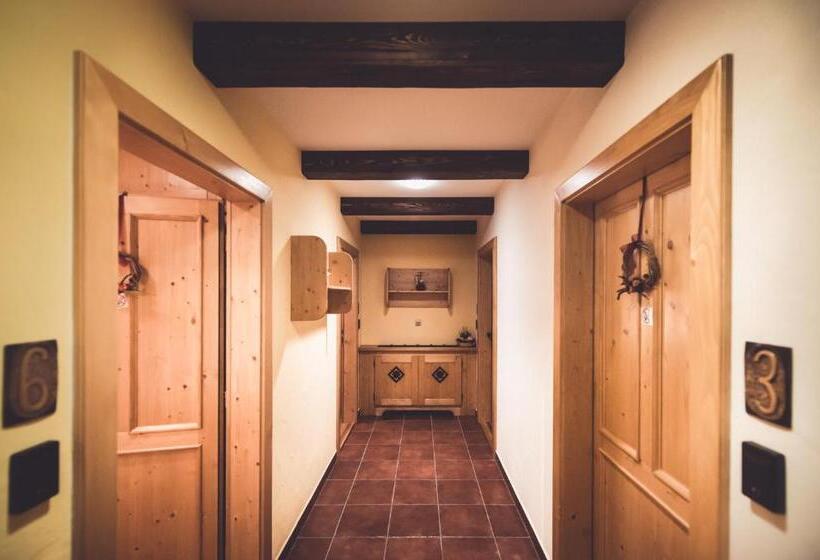 اتاق استاندارد, Penzion A Restaurace U Johana