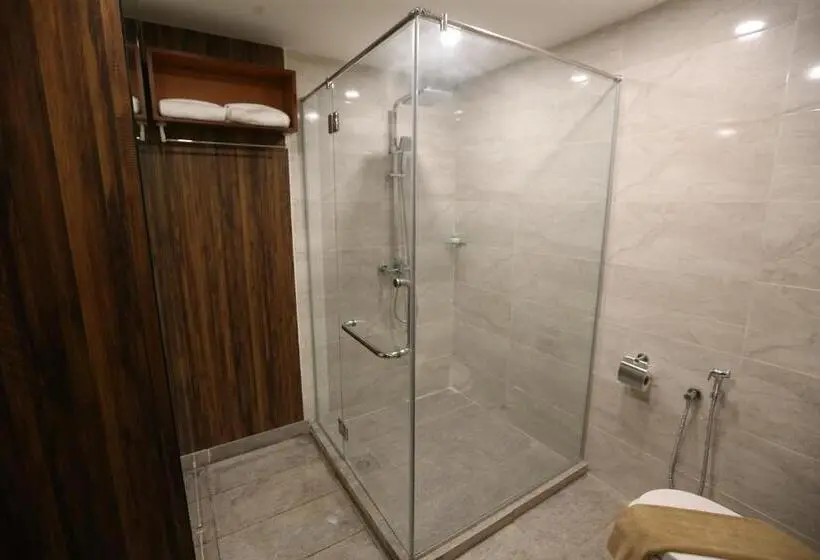 キングサイズベッドのスーペリアルーム, Amerald Resort Hotel Desaru