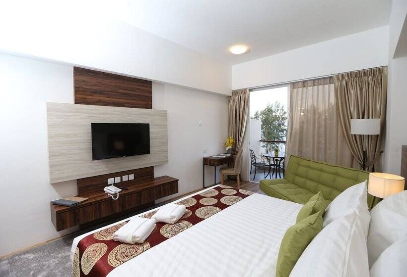 חדר סופריור עם מיטת קינג, Amerald Resort Hotel Desaru