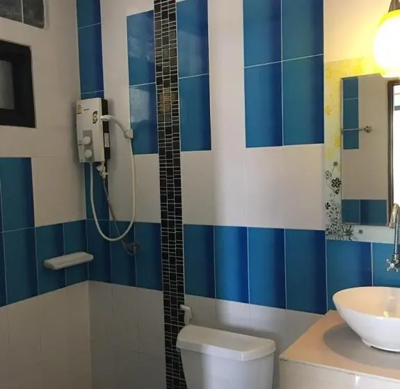 Habitació Quàdruple Estàndard, Baan Mulan