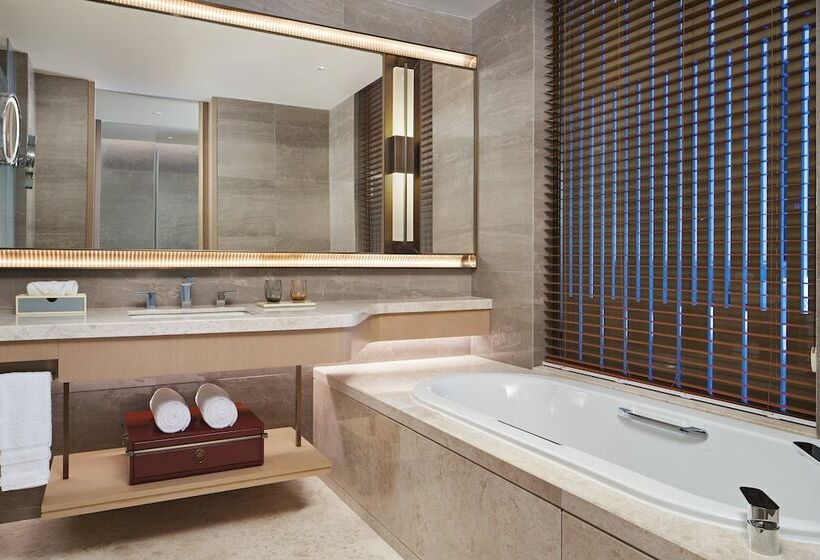 带2个双人床的标准工作室, Sheraton Yunfu Xinxing