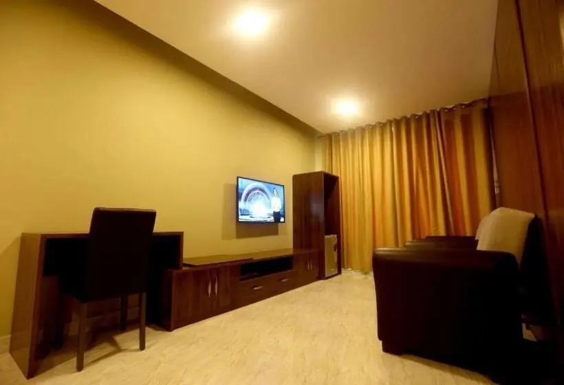 سوییت اجرایی, Golden Crown Hotel Alseeb Muscat