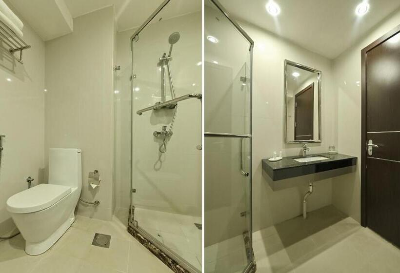 اتاق استاندارد با تخت بزرگ, Golden Crown Hotel Alseeb Muscat