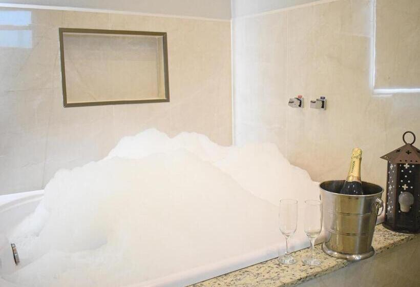 バスタブ付きスタンダードルーム, Pousada Maria Monteiro Tiradentes